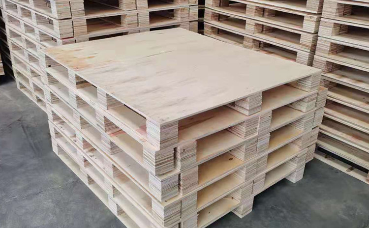 木托盤(pán)生產(chǎn)廠家定制與現(xiàn)成哪種更好？