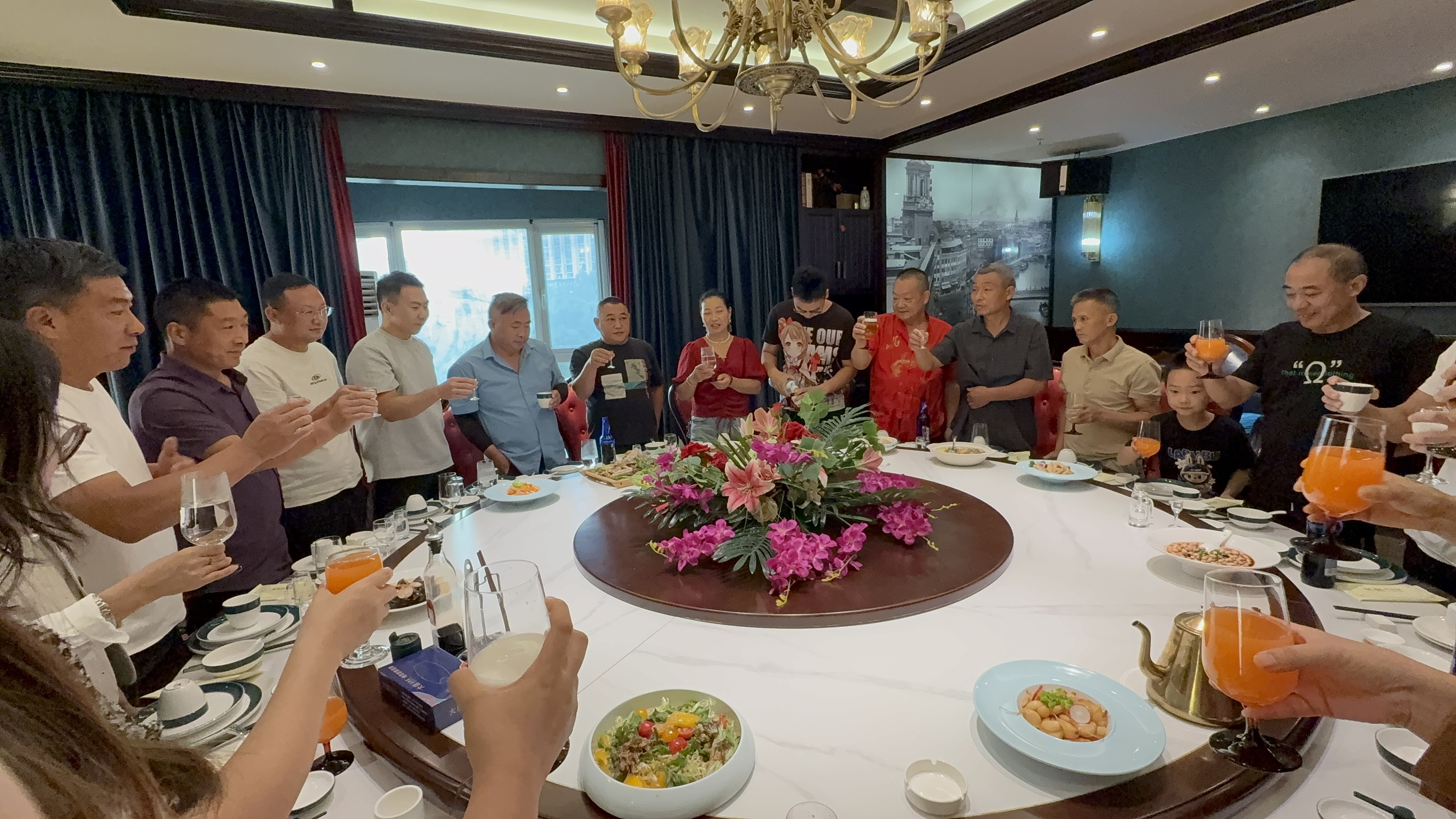 凝心聚力，共筑未來——記公司8月團建聚餐活動